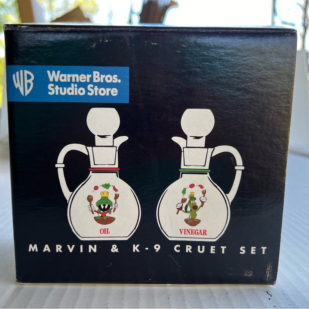 Rare! Marvin the Martian & K9 Cruet set Warner Bros Studio Oil vinegar NIB